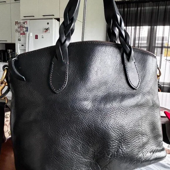 Dooney & Bourke Black Leather Satchel - BAG SALE! - Picture 1 of 14